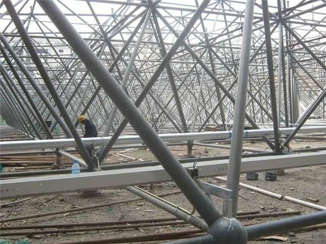 深圳盘点螺栓球网架对选材方面的4点要求